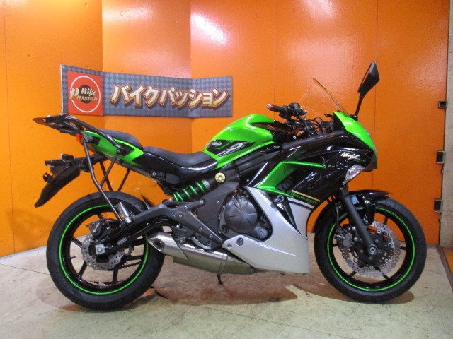 横から見てもこの通り状態グッド！ＥＴＣにＵＳＢ２口も装備！ここまでオプションがついてこの価格は安い！